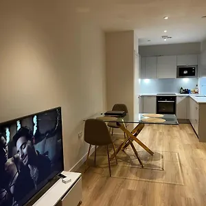 Luxury One Bedroom Flat London
